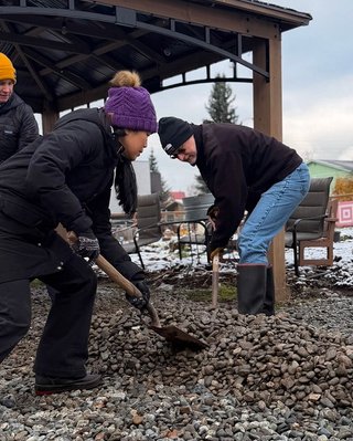 Аляска просит Трампа срочно вернуть украинских беженцев: не хватает рабочей силы