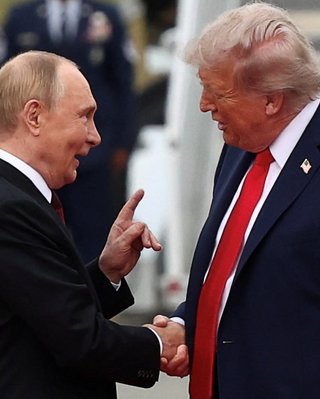 "Предупреждение для Путина": Трамп репостом намекнул, что давит на Кремль через Венесуэлу