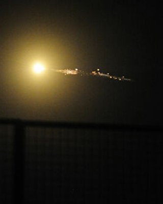 В Киеве и области прогремела серия взрывов: россияне атаковали столицу "Шахедами", вспыхнул пожар