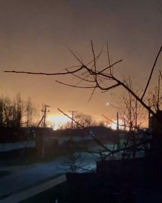 Дрони атакували морський порт у Краснодарській області РФ: масштабна пожежа охопила паливні резервуари (відео)