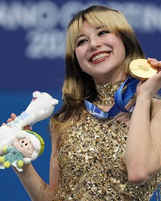 Олимпийская звезда США Алиса Лю и ее отец рассказали, как ее преследовали китайские шпионы