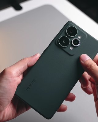 Новий бюджетний смартфон отримає потужну батарею ємністю 10 001 мАг: що відомо