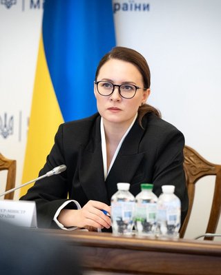 "Мифические графики": Железняк раскритиковал обещание Свириденко вернуть их в Киев