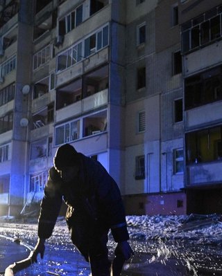 Без світла понад 16 годин: Україна переходить до режиму 4,5-5 черг відключень, — гендиректор Yasno