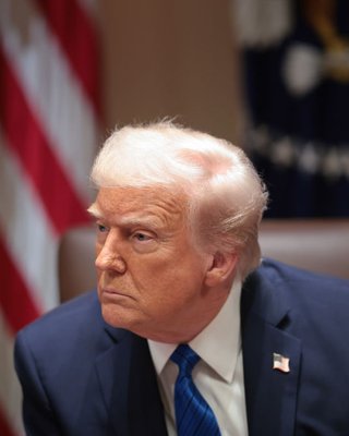 Позиция США по Украине: Почему Трамп и Путина раскритиковал, и показал себя защитником России