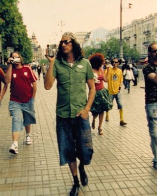 "Кузьма: страшно веселий": історія лідера гурту "Скрябін", розказана ним самим