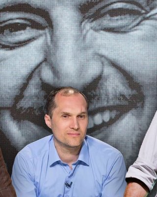Маппет-шоу по-київськи. Чому переворот "готував" Ахметов, а під статтю потрапив Бутусов