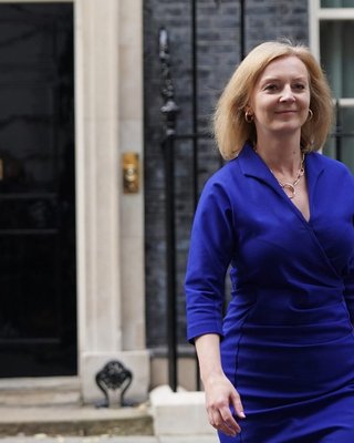 Відставка Ліз Трасс