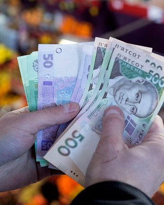 Гривня в Курській області: які економічні наслідки може мати операція ЗСУ