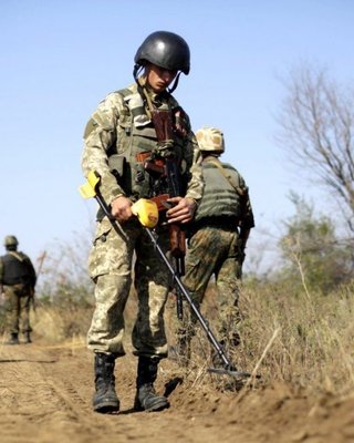 Главная задача после войны: как разминировать Украину и сколько времени на это уйдет