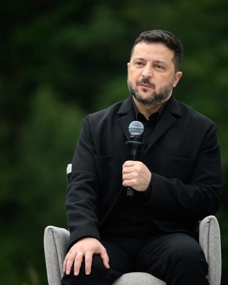 "Космический дефицит бюджета": о чем говорил Зеленский на первом саммите C8 в Буковеле