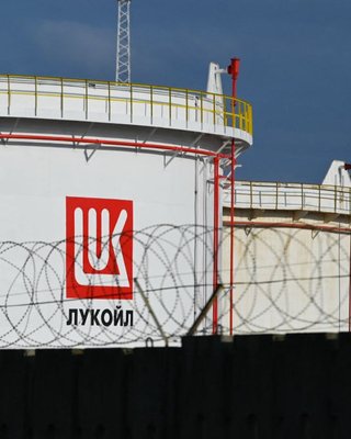Розпродаж імперії "ЛУКОЙЛа": що Росія назавжди втрачає через санкції Трампа
