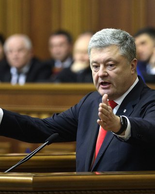 Война и выборы. Почему украинские политики предпочитают гибридные положения