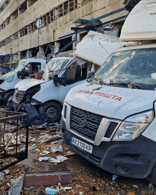 "Нова пошта" під ударом: якої шкоди завдає терор РФ українській логістиці та як вона перебудовується