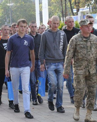 Коррупция на справках? Чем опасен запрет мужчинам выезжать за пределы места проживания