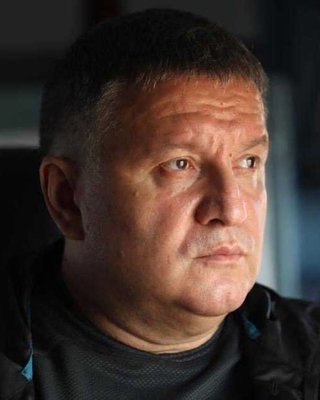 Не поспішайте радіти. Чому з відставкою Авакова Україна не отримає інше МВС