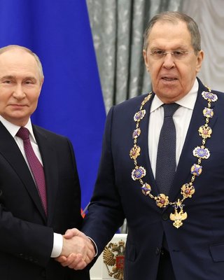 Лавров, его любовница и "теща" Путина: следователи выявили совместные поездки на частных самолетах