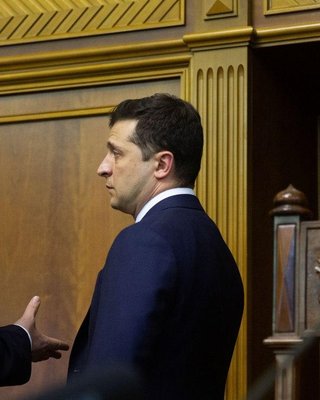Два сапога пара. Почему в конфликте Зеленского и Порошенко не сочувствуешь никому