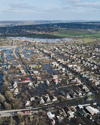 У Краматорську прорвало дамбу водосховища