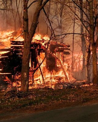 Запалає чи обійдеться? Чи виправдаються прогнози про "гарячу політичну осінь" в Україні