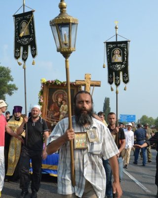 Проходите мимо. Почему нынешний крестный ход позволяет оценить степень угрозы