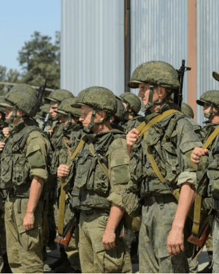 Гарматне м'ясо в кредит: чому Путін заявляє про збільшення армії, яка втрачає в Україні тисячі щодня