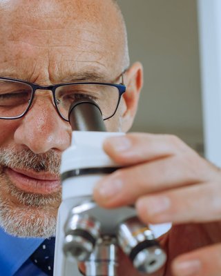 Великі вчені, їх винаходи та відкриття: цікаві факти та цифри