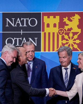 Переиграли Путина. Как вступление в НАТО Швеции и Финляндии скажется на войне России против Украины
