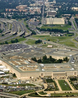 Случайный слив, спланированная операция, выборы в США. Версии утечки секретных документов Пентагона