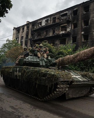 Константинівські кліщі: як командування РФ намагається оточити місто і чого чекати далі
