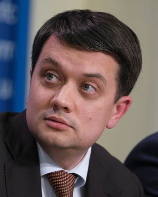 Відставка Разумкова