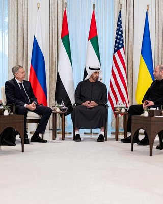 Путін схиляється до мирної угоди: як це підтверджує новий склад делегації РФ на переговорах в Абу-Дабі