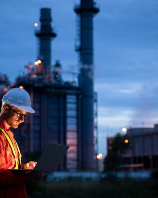 Дональд Трамп и буровые вышки. Как американская нефть поможет в войне с РФ