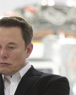 Ілон Маск у твіттері опублікував опитування про війну в Україні