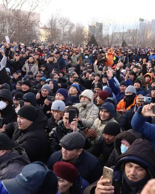 Революція в Казахстані