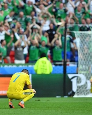 А был ли мячик? Почему в Украине играют во что угодно, только не в футбол