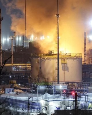 Чи може Путін змусити Україну припинити удари по Усть-Лузі через ризик бензинової кризи в Берліні