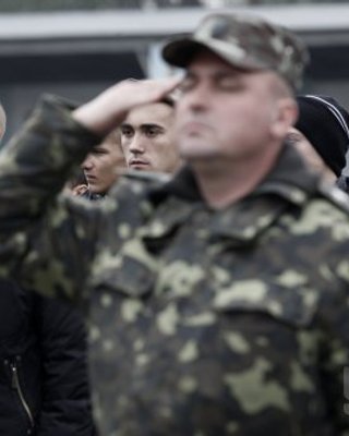 Диванная сотня. Почему за тебя должен воевать другой