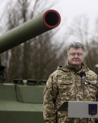 Президент в раю. Почему Порошенко "не заметил" новый скандал с офшорами