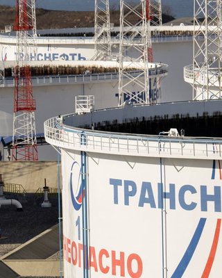 Санкції б'ють повз нафту. Росія знайшла собі нових покупців за межами Євросоюзу