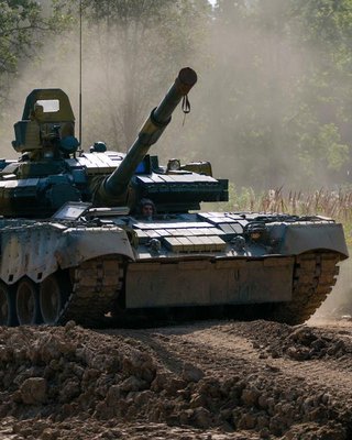 Контрабанда перемагає санкції. Як Росія модернізує свої танки західною технікою
