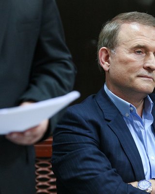 Зеленський позбавив громадянства Медведчука й ще трьох нардепів