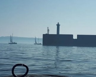 Французские ВМС задержали российское судно в проливе Ла-Манш