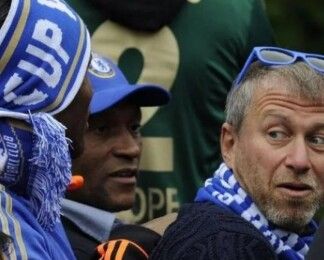 Роман Абрамович передал управление "Челси" благотворительному фонду