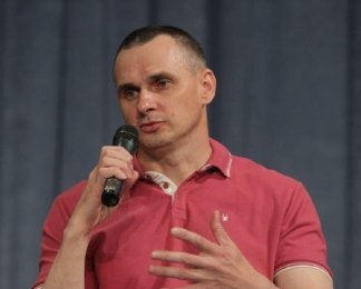 "Ведем переговоры с американцами звездами". Олег Сенцов поделился ближайшими творческими планами