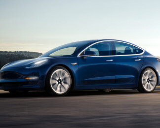 Tesla не відчиняла двері своєму власнику, поки він не заплатить $26 тис. за нову батарею