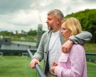 Григорій Козловський підтримав нову пісню дружини: "Перемога пишеться "жовто-блакитними"