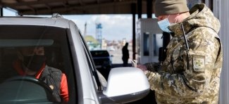 Все из-за подделок: в ГПСУ объяснили ужесточение пересечения границы Украины (видео)