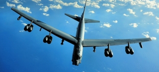 Стратегический B-52H над Балтикой: как НАТО отрабатывает ядерный удар по Калининграду