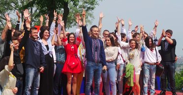 О имена, о нравы. Что делают в избирательных списках партий спортсмены и артисты